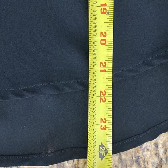 Catherine Bacon Bergdorf Goodman black silk hi low long sleeve blouse sz XS/S - Picture 8 of 8